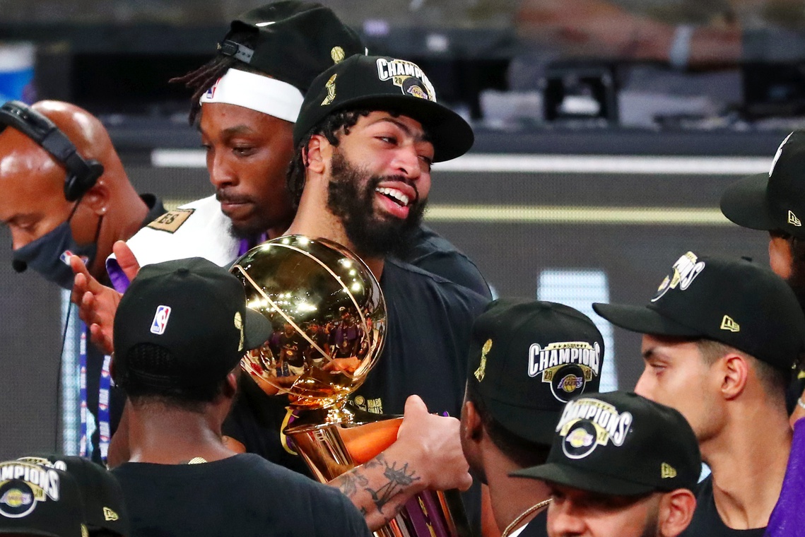 Power forward Anthony Davis