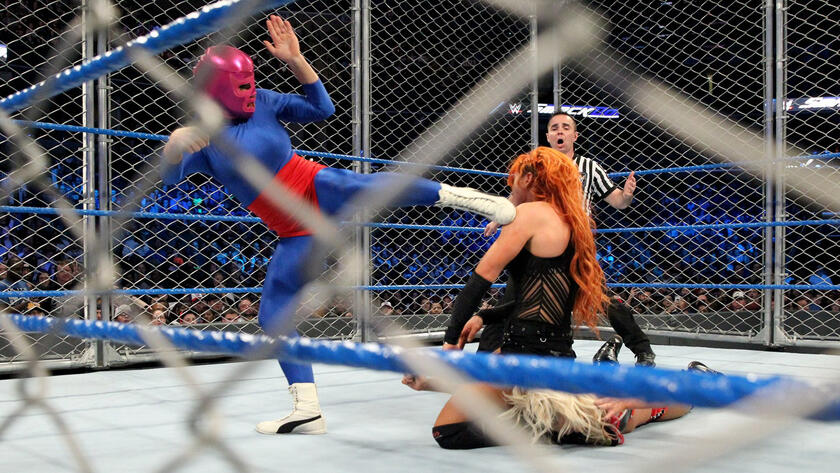 10 Alexa Bliss vs. Becky Lynch – SmackDown Womens Championship Steel Cage Match January 17 2017