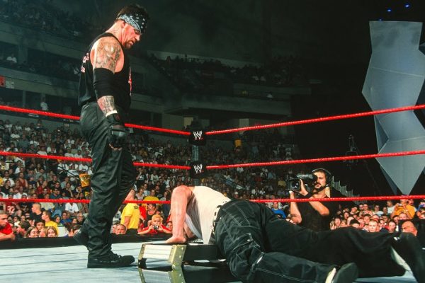 The Undertaker vs. Jeff Hardy – Raw (2002), Ladder Match