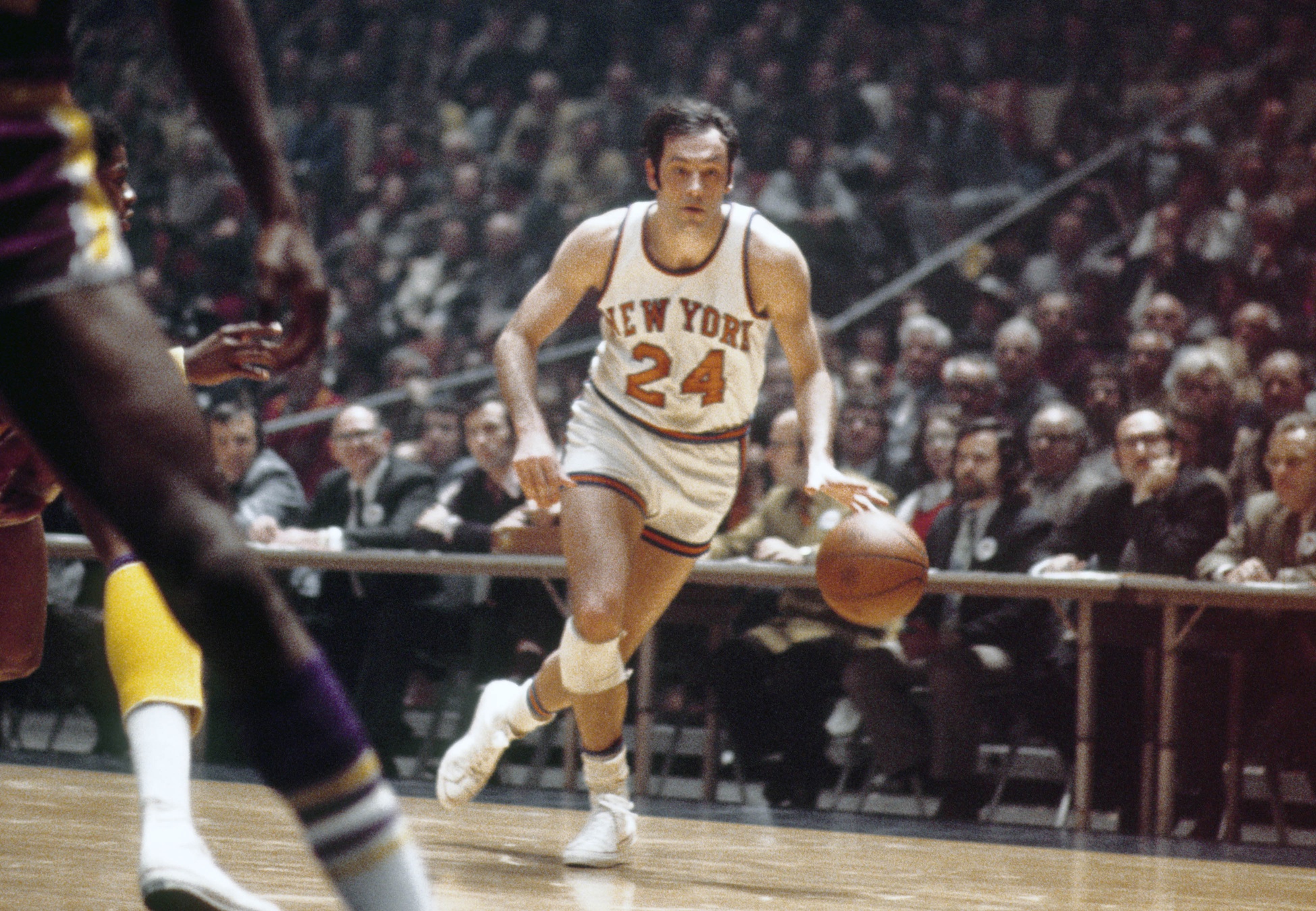 New York Knicks forward Bill Bradley (24)